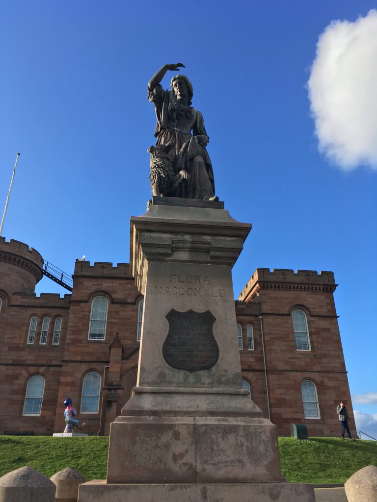 Sofandeseries - La statut de Flora Macdonald